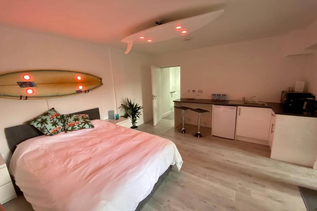 The Boardroom At The Beach House Falmouth Esterno foto